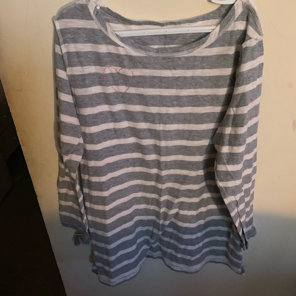 New old navy grey striped top sz small